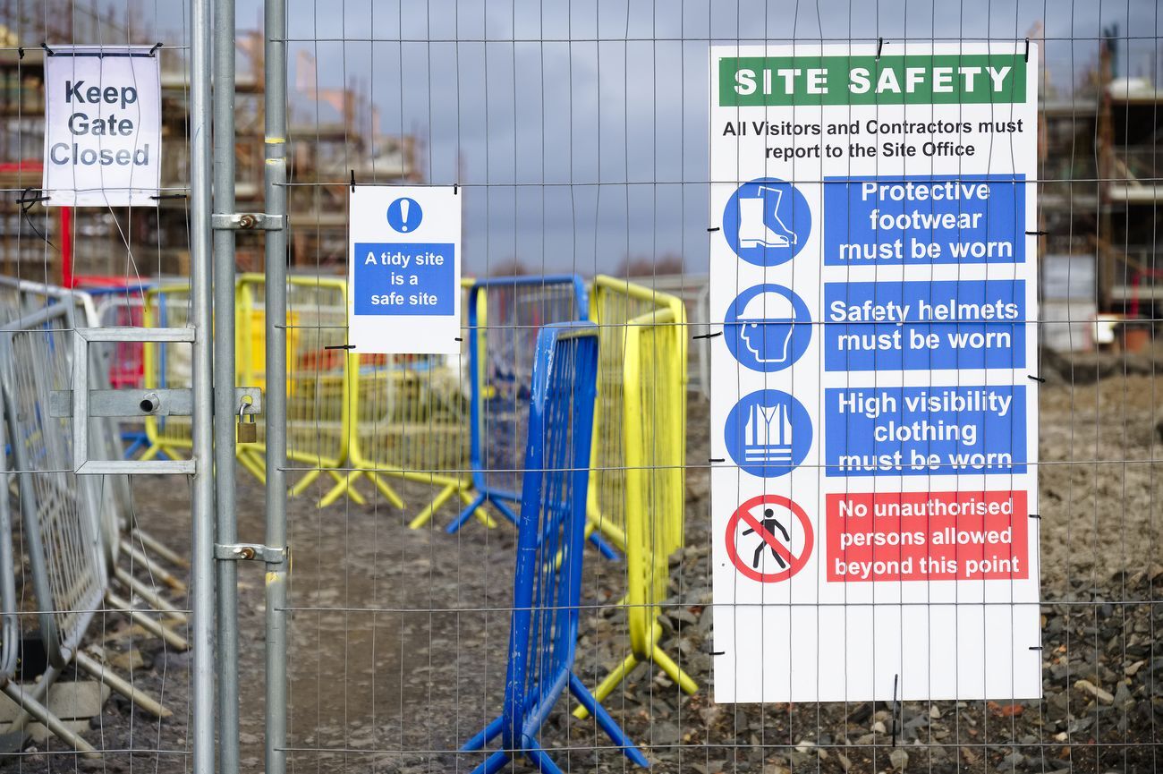 How To Customise Site Safety Panels To Help Meet Compliance Needs